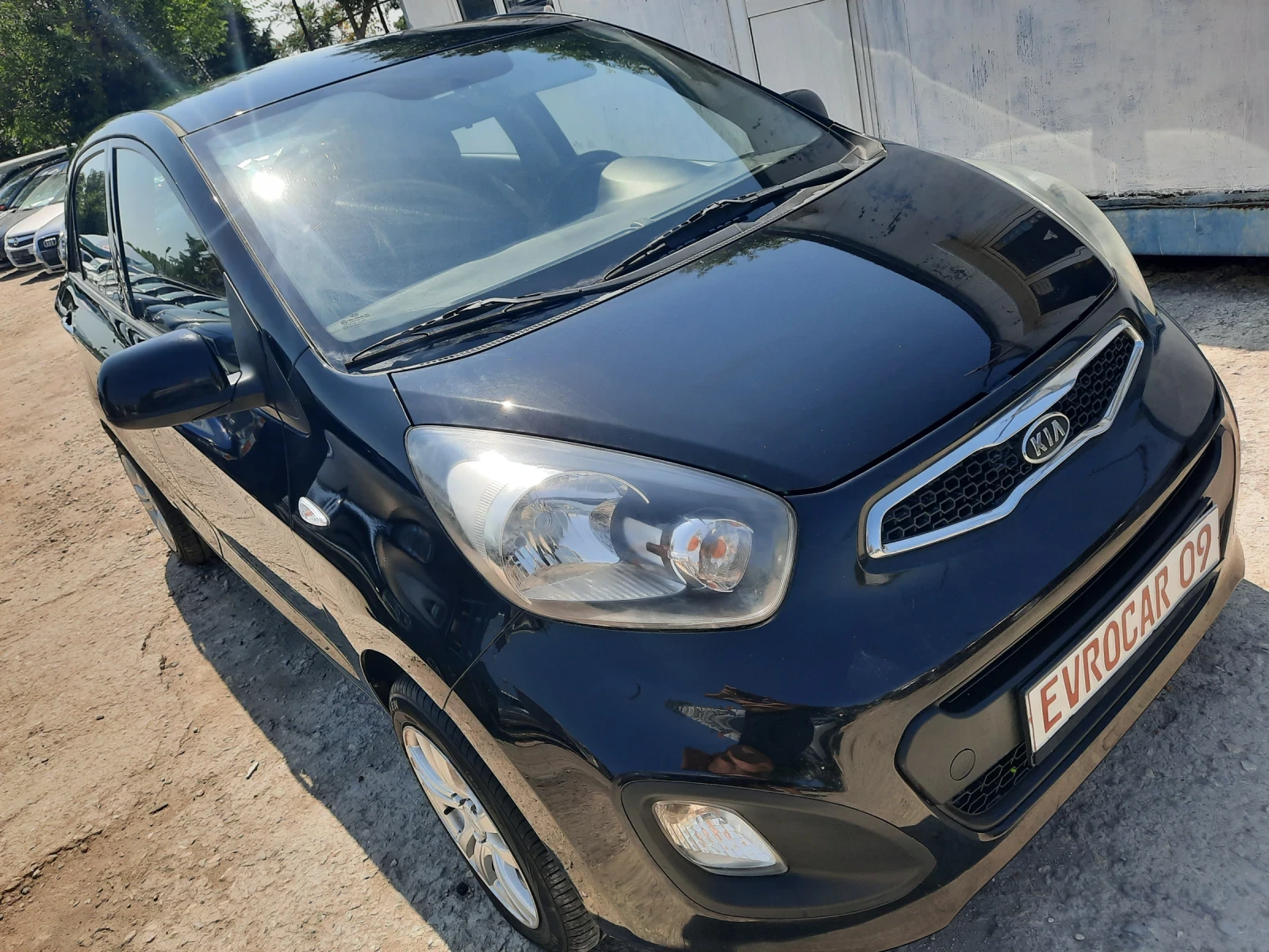 Kia Picanto 2012та КАТО НОВА Е, снимка 5 - Автомобили и джипове - 55560059