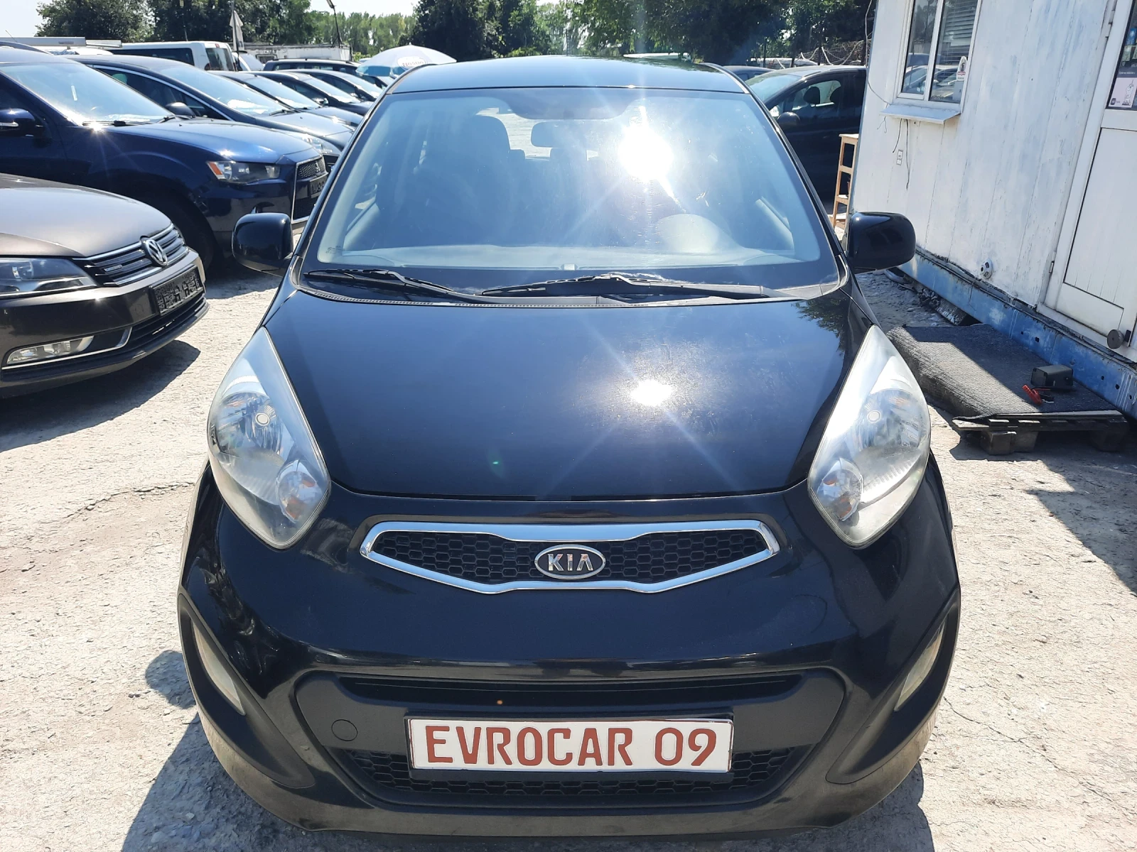 Kia Picanto 2012та КАТО НОВА Е, снимка 3 - Автомобили и джипове - 55560059