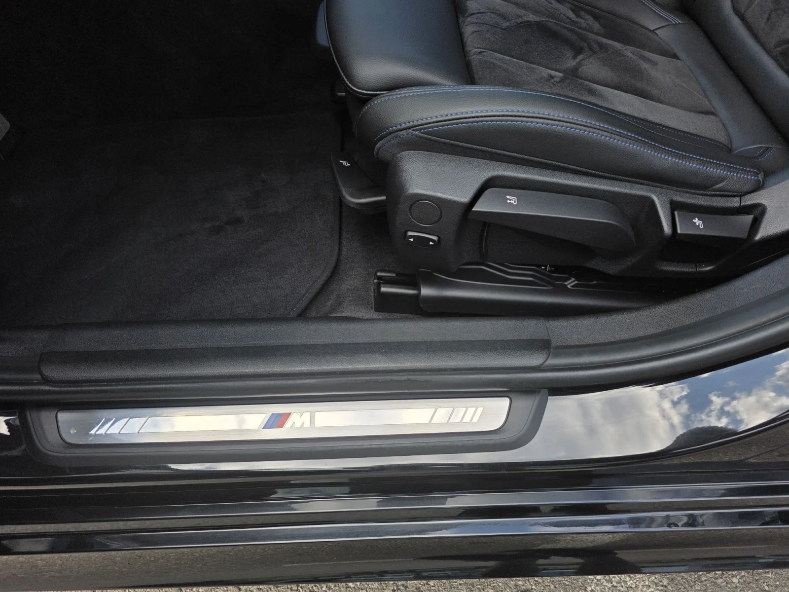 BMW 320 M package, адаптивно, HK performance спирачки, снимка 13 - Автомобили и джипове - 55675722