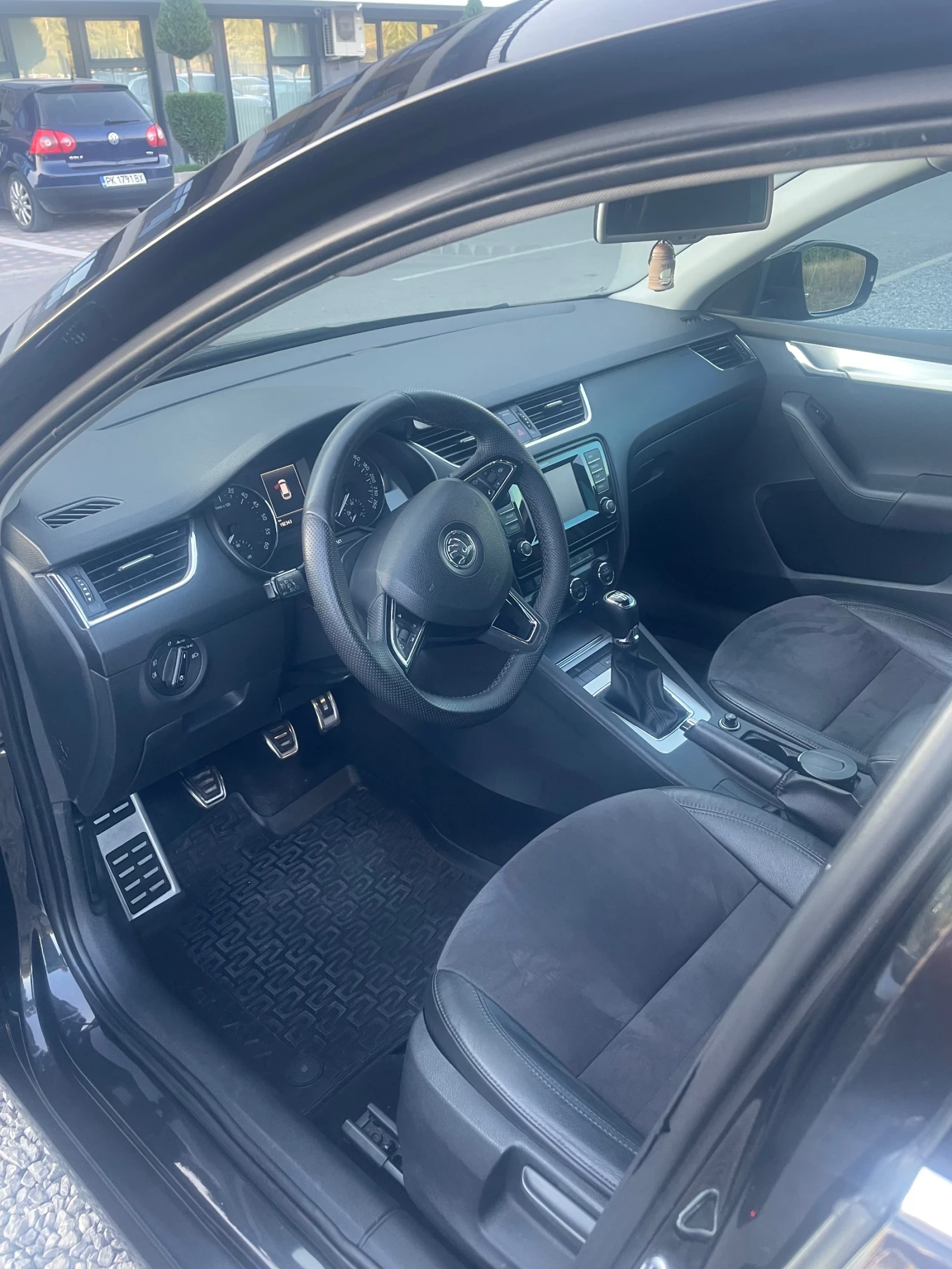 Skoda Octavia 2.0 TDI 150hp, снимка 8 - Автомобили и джипове - 55775860