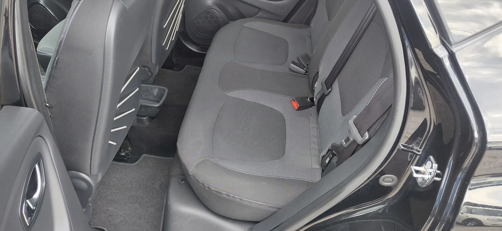 Renault Captur AUTOMAT, 1.5DCI, NAVI, лизинг, снимка 13 - Автомобили и джипове - 56041997