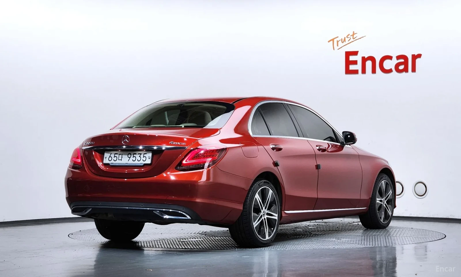 Mercedes-Benz E 220 4MATIC\Realni kilometri\TOP CENA, снимка 2 - Автомобили и джипове - 56185662