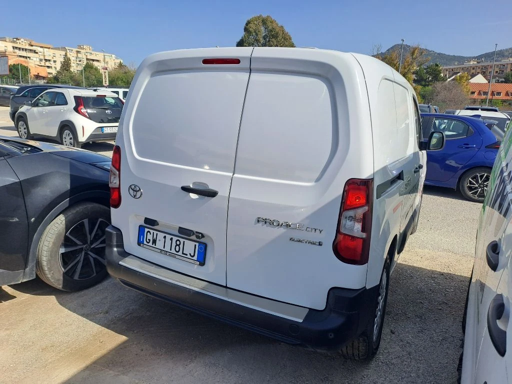 Toyota Proace City ��������������  | Mobile.bg � ����������� 2