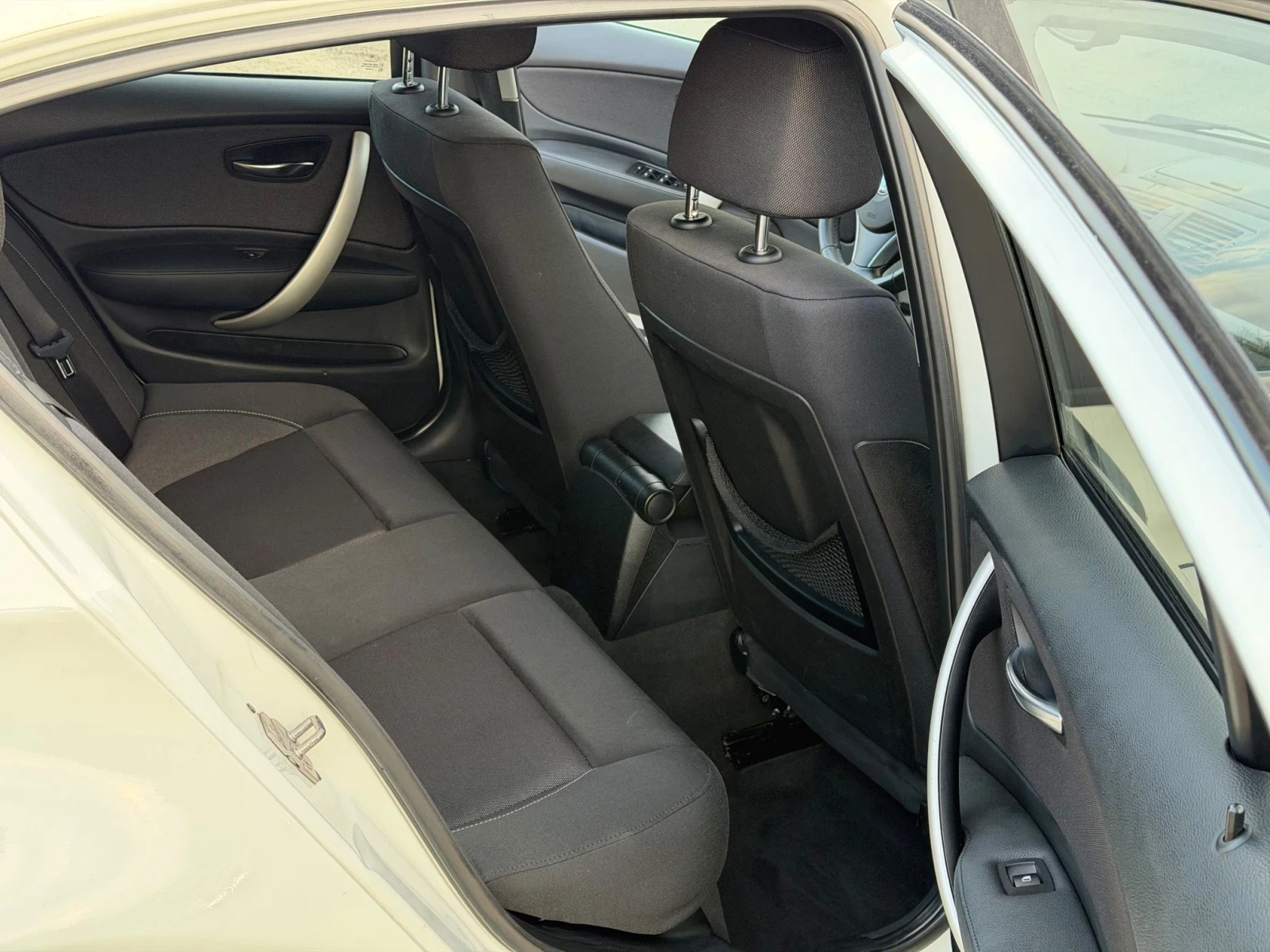 BMW 120 2.0D 143k.s AVTOMAT | Mobile.bg � ����������� 12