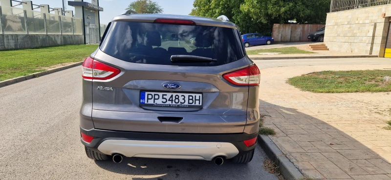 Ford Kuga 2.0 TDCi, снимка 4 - Автомобили и джипове - 48219374