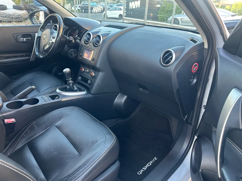 Nissan Qashqai ЩВЕЙЦАРИЯ, снимка 10 - Автомобили и джипове - 51515782