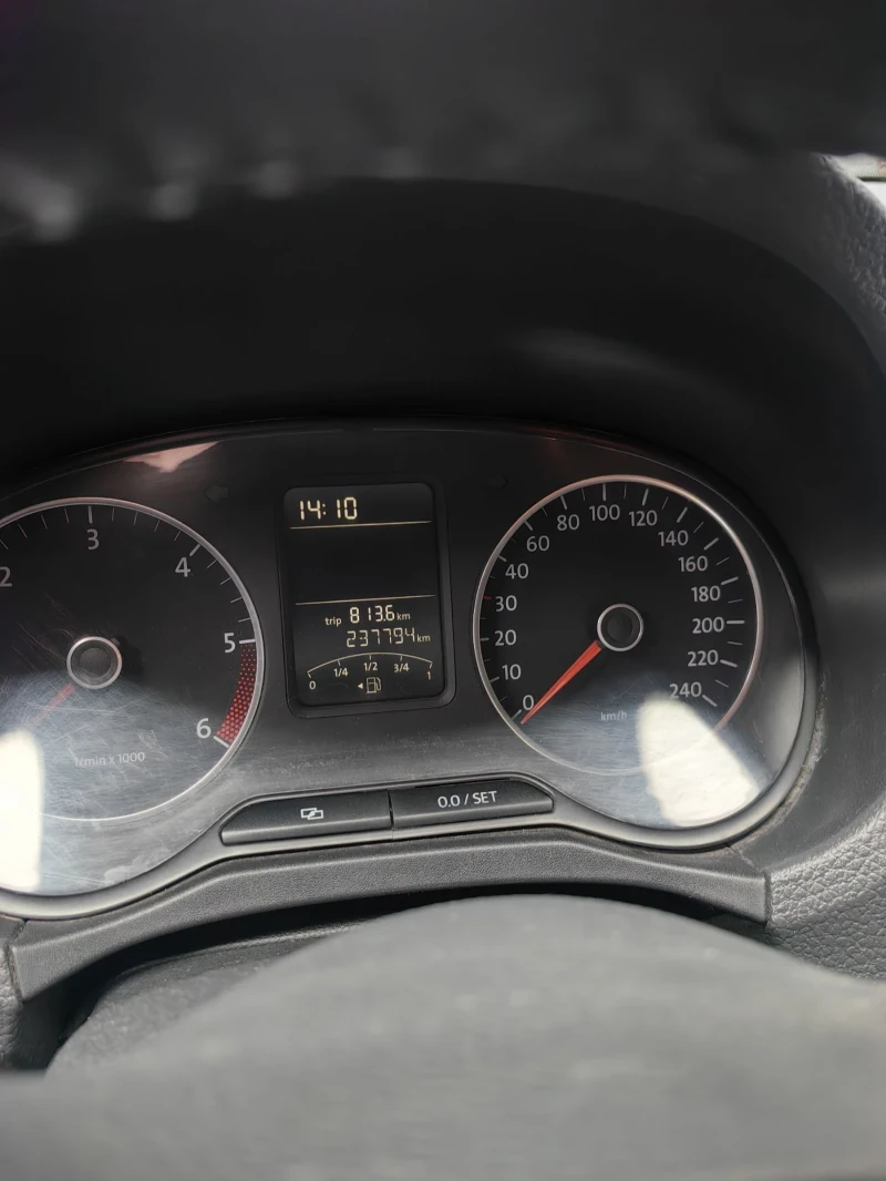 VW Amarok 2, 0BiTDI Кожа Ръчни, снимка 2 - Автомобили и джипове - 53293850