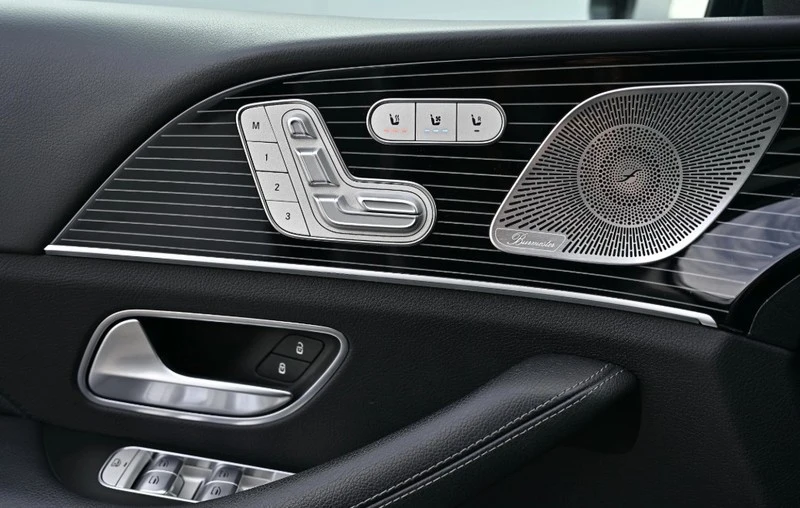 Mercedes-Benz GLS580 4Matic AMG-Line, снимка 9 - Автомобили и джипове - 55927553