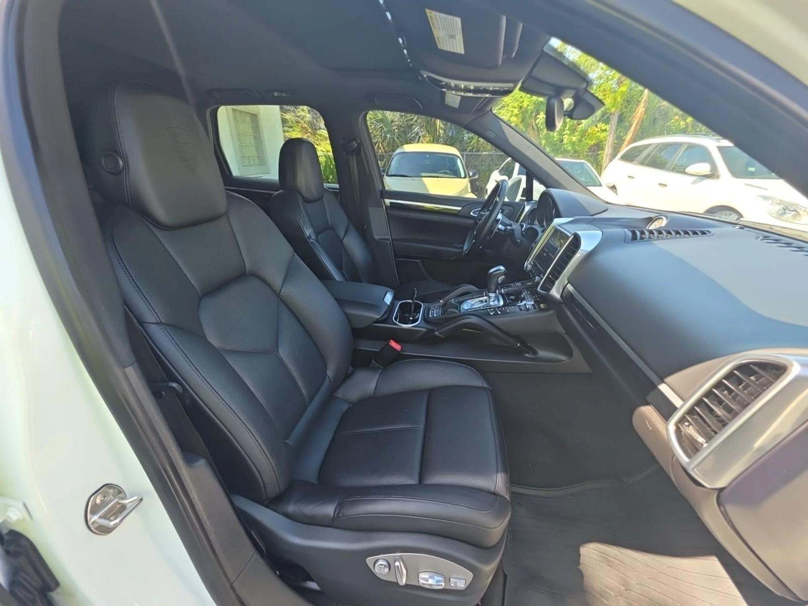 Porsche Cayenne PLATINUM EDITION* BOSE* LANE ASSIST* ЦЕНА ДО БГ - изображение 8