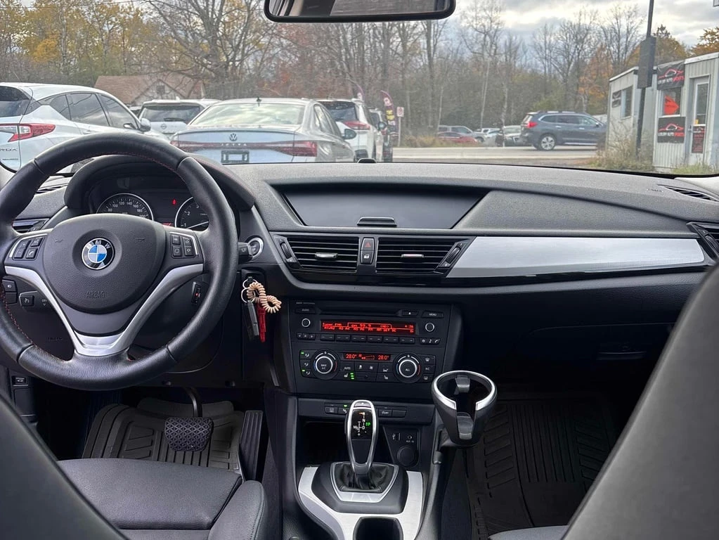 BMW X1 * xDrive28i * CARFAX * БЕЗ ПЪРВОНАЧАЛНА ВНОСКА - изображение 9