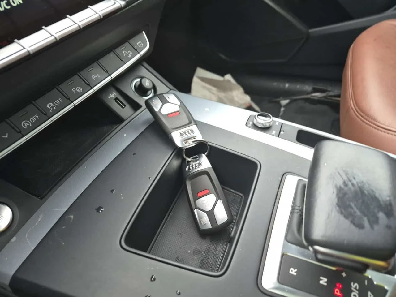 Audi Q5 PROGRESSIV/ДИСТРОНИК/ПАНОРАМА/360, снимка 7 - Автомобили и джипове - 53911581