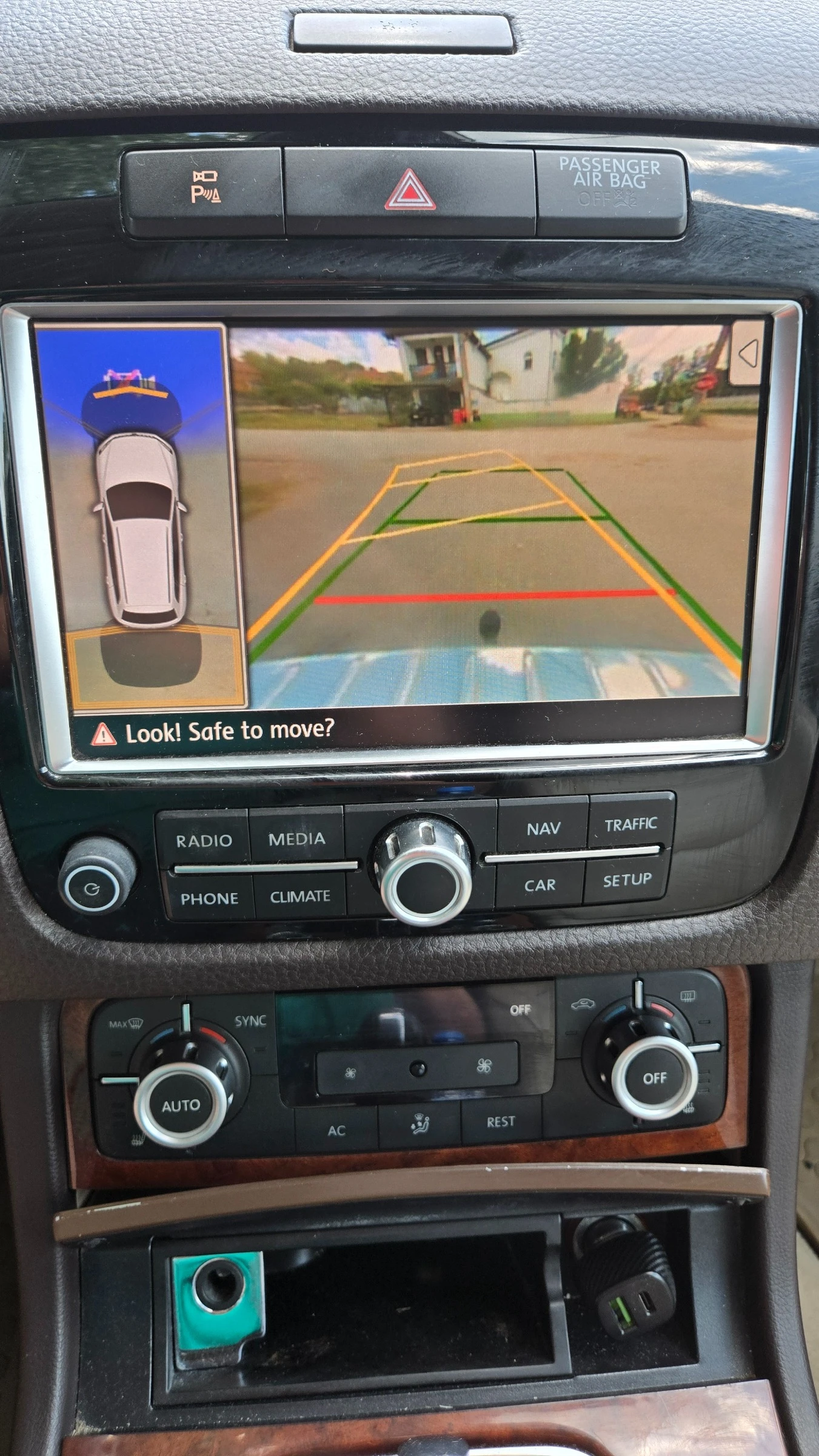 VW Touareg 3.0, снимка 9 - Автомобили и джипове - 54809434