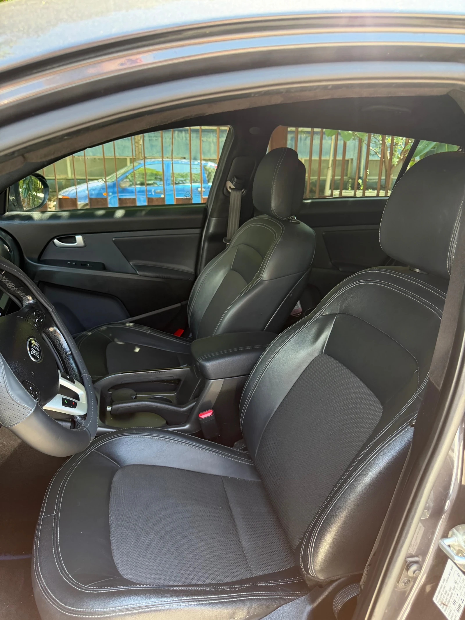 Kia Sportage, снимка 4 - Автомобили и джипове - 55625991