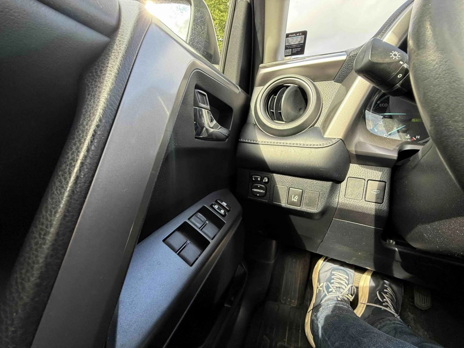 Toyota Rav4 H3 Smart 2.5 Хибрид, снимка 10 - Автомобили и джипове - 55786855