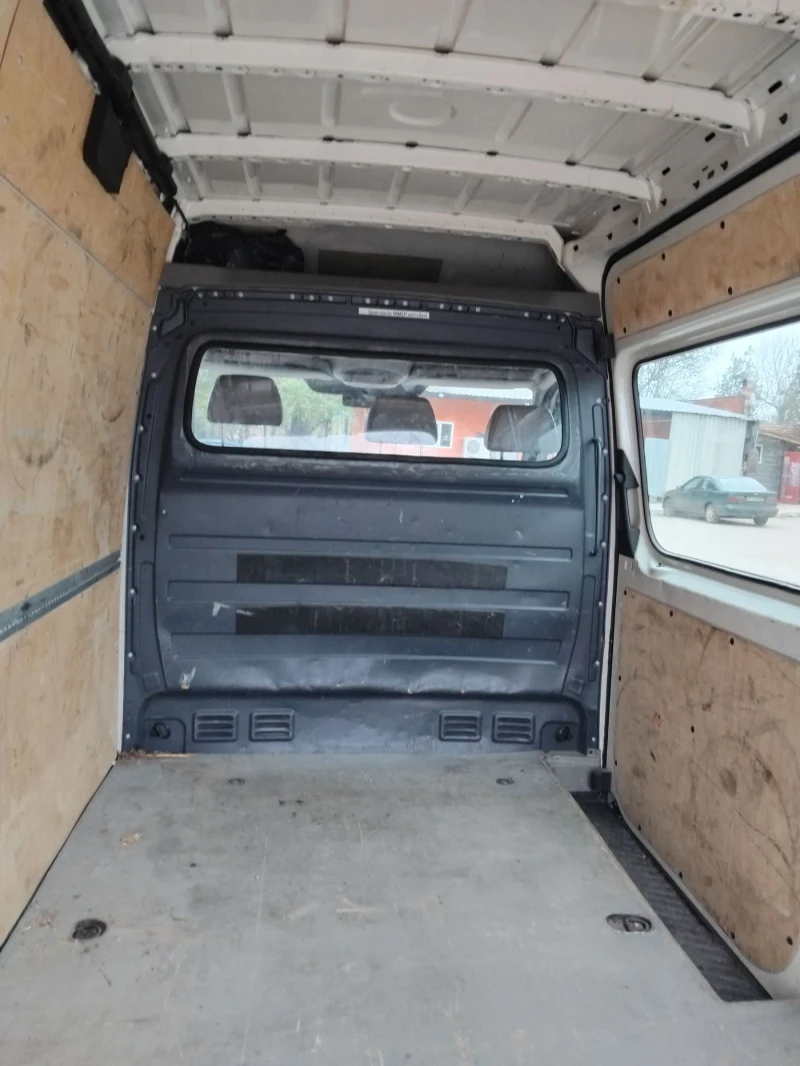 VW Crafter, снимка 11 - Бусове и автобуси - 53060298
