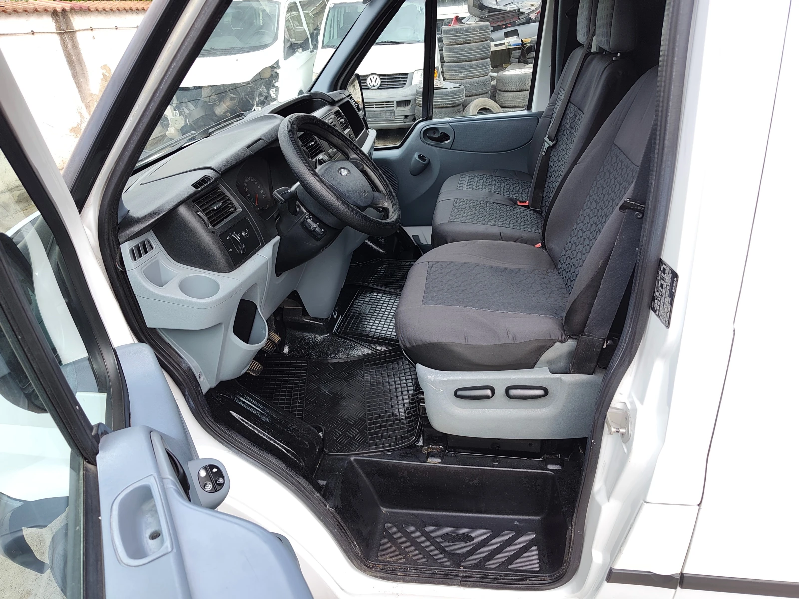 Ford Transit 2.2 TDCI КЛИМА, снимка 13 - Бусове и автобуси - 54436952