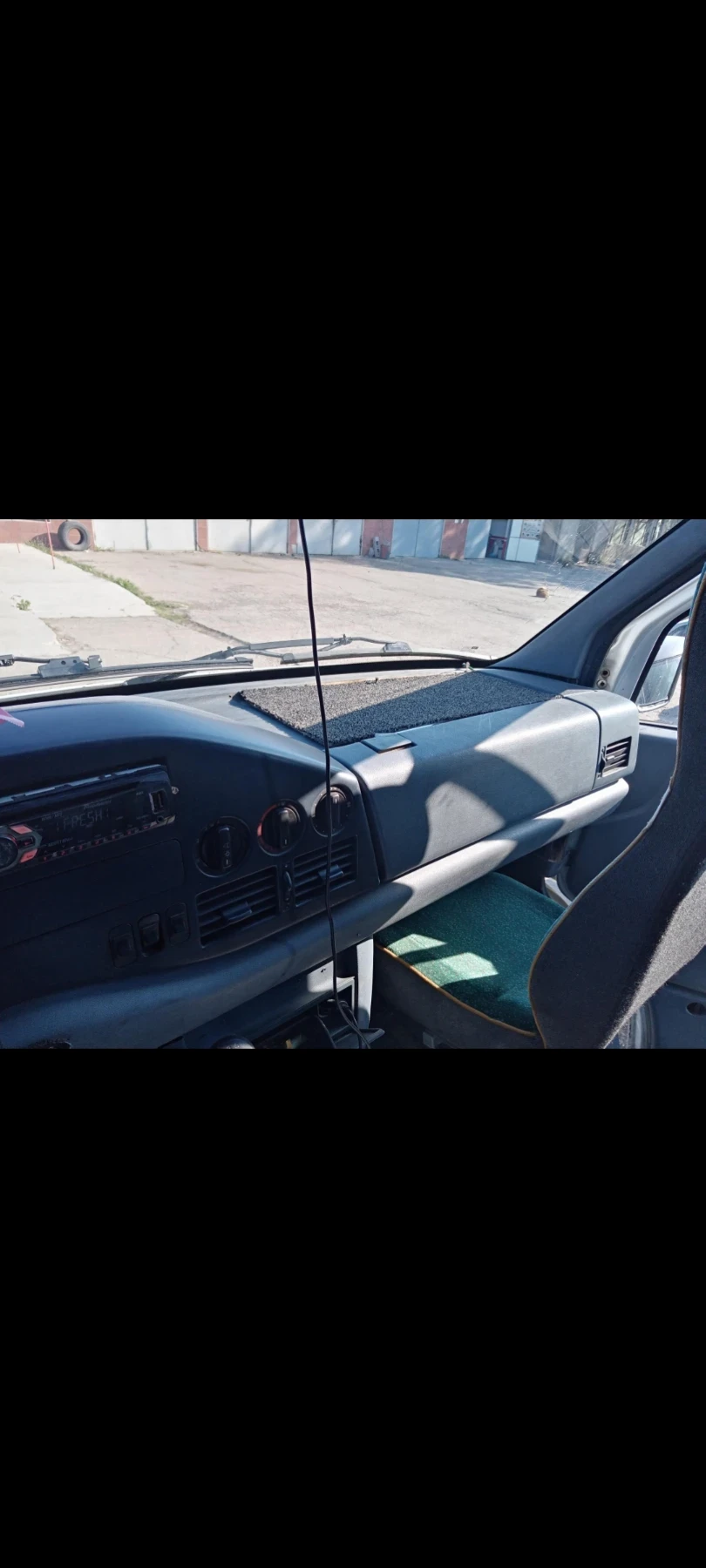 Mercedes-Benz Sprinter 412, снимка 6 - Бусове и автобуси - 56681899