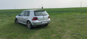 VW Golf, снимка 5 - Автомобили и джипове - 45304576