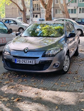 Renault Megane уникално запазен автомобил, снимка 2