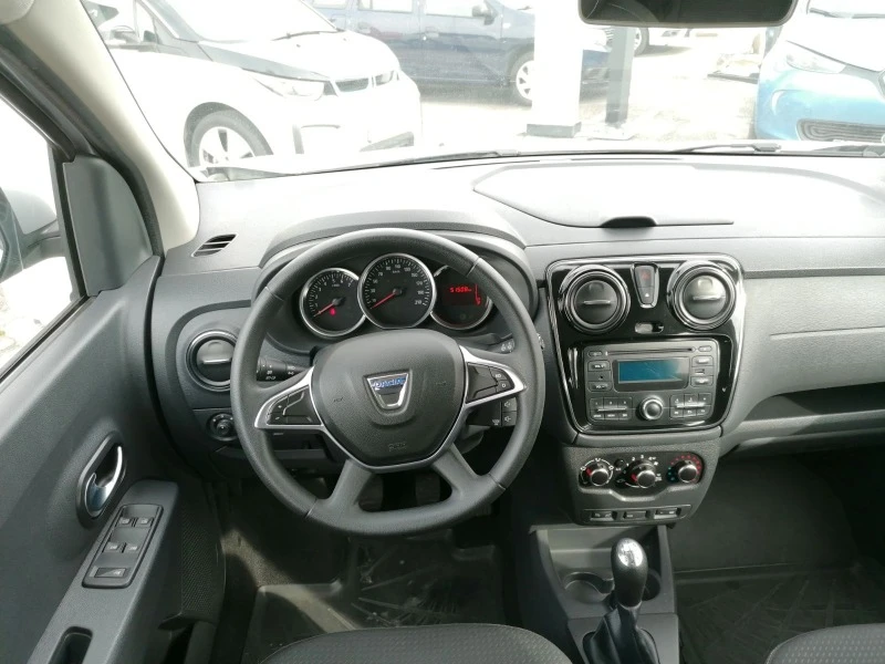 Dacia Lodgy 1.2TCe, снимка 10 - Автомобили и джипове - 43845737