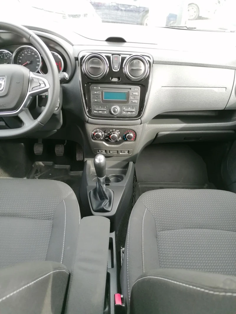 Dacia Lodgy 1.2TCe, снимка 12 - Автомобили и джипове - 43845737