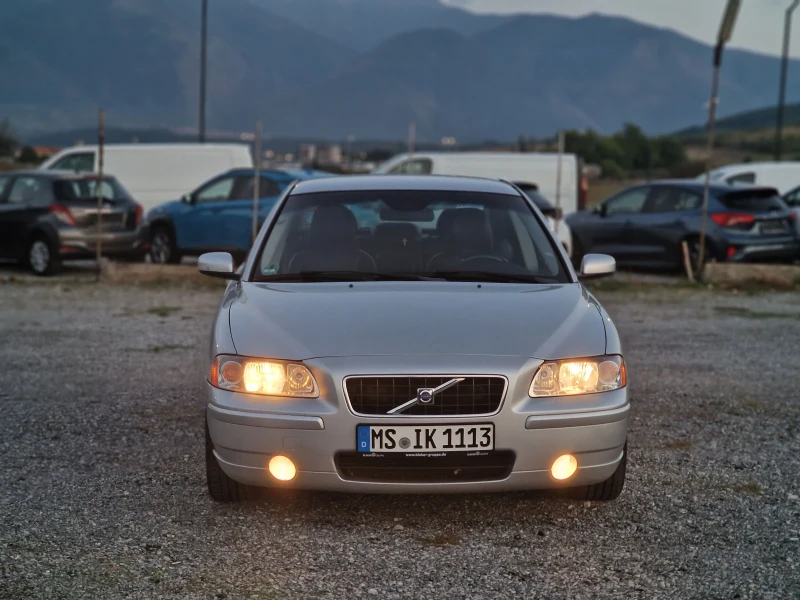 Volvo S60 2.4, снимка 12 - Автомобили и джипове - 47328491