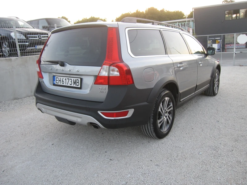 Volvo Xc70 2, 4-D AWD, снимка 4 - Автомобили и джипове - 47392376