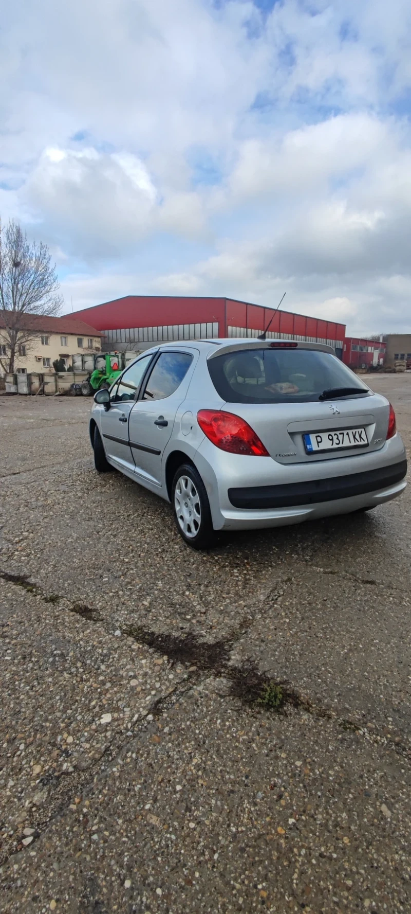 Peugeot 207 Перфектно техническо състояние   1, 4 i (75Hp), снимка 5 - Автомобили и джипове - 49286841