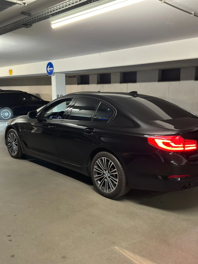 BMW 530E PLUGIN HIBRYD 2020 Sport Line, снимка 3 - Автомобили и джипове - 48300268