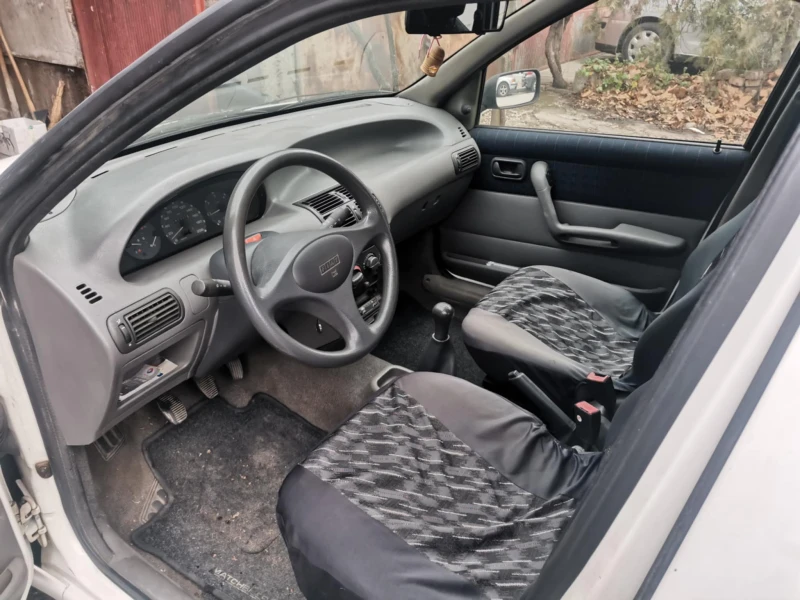 Fiat Punto, снимка 6 - Автомобили и джипове - 48694837