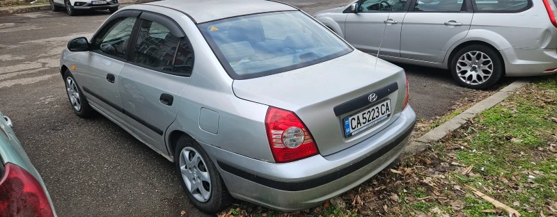 Hyundai Elantra, снимка 11 - Автомобили и джипове - 48728659