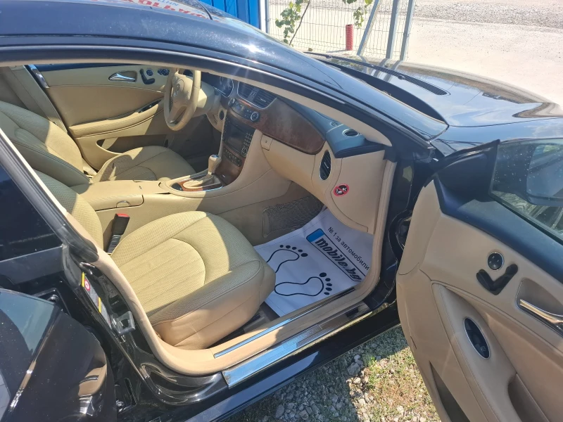 Mercedes-Benz CLS CLS300, снимка 9 - Автомобили и джипове - 51654956