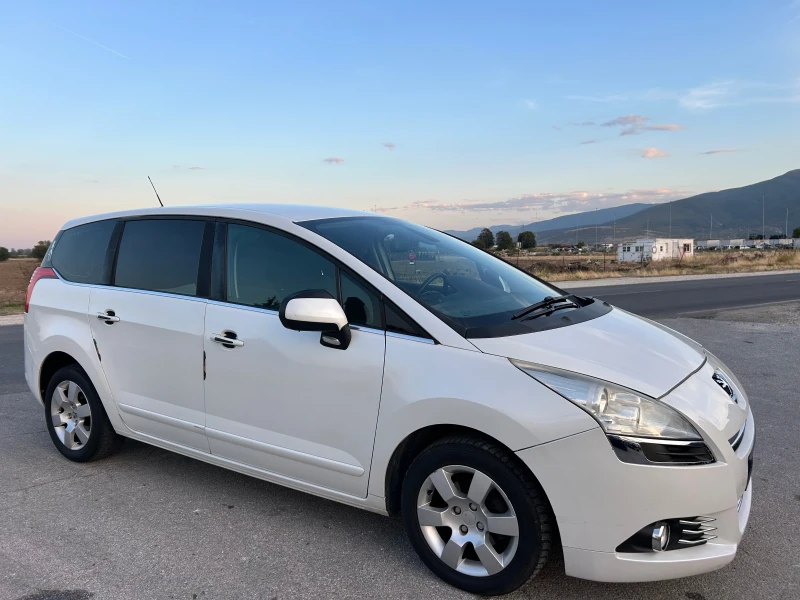 Peugeot 5008 1.6 HDI 7 места, снимка 5 - Автомобили и джипове - 51858423