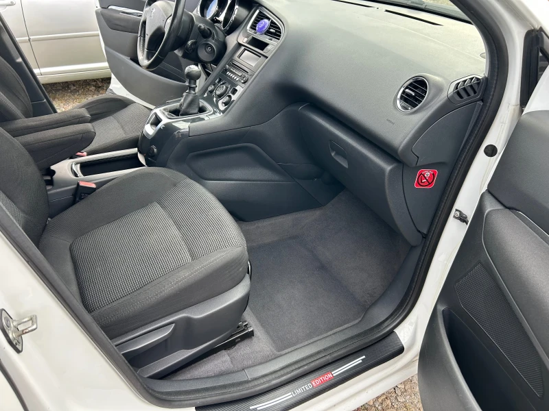 Peugeot 5008 1.6 HDI 7 места, снимка 16 - Автомобили и джипове - 51858423