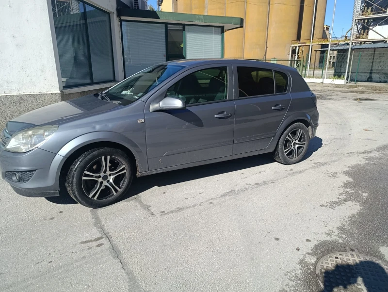 Opel Astra, снимка 3 - Автомобили и джипове - 52519385