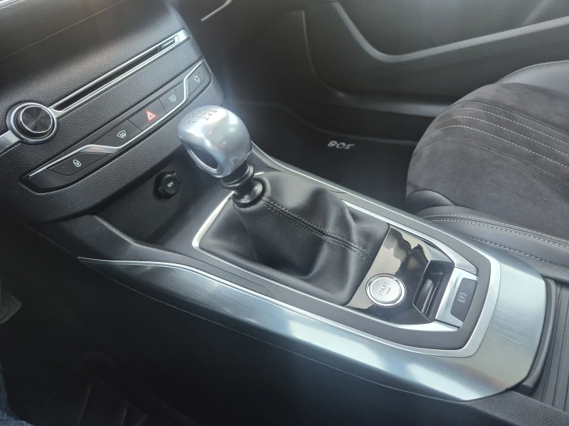 Peugeot 308 HDI///ALLURE///LED///Панорама///КОЖА///КАМЕРА , снимка 9 - Автомобили и джипове - 52250480