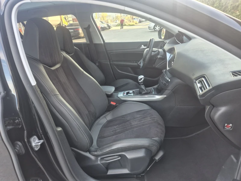 Peugeot 308 HDI///ALLURE///LED///Панорама///КОЖА///КАМЕРА , снимка 15 - Автомобили и джипове - 52250480