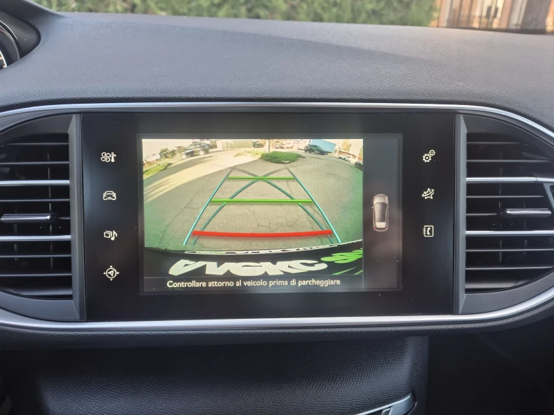 Peugeot 308 HDI///ALLURE///LED///Панорама///КОЖА///КАМЕРА , снимка 10 - Автомобили и джипове - 52250480