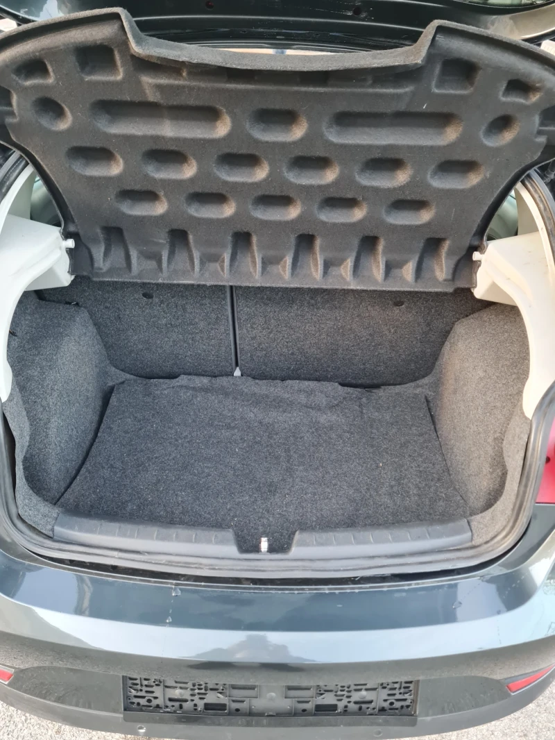 Seat Ibiza 1.6куб.105к.с. 2010г., снимка 11 - Автомобили и джипове - 52335094