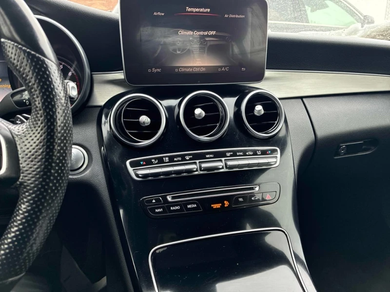 Mercedes-Benz C 300 * CARFAX * БЕЗ ПЪРВОНАЧАЛНА ВНОСКА, снимка 9 - Автомобили и джипове - 52888895