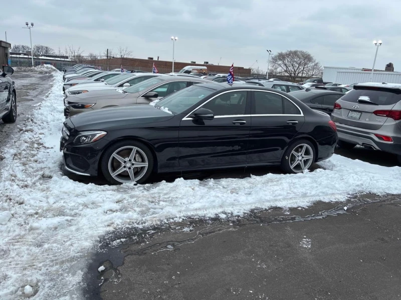 Mercedes-Benz C 300 * CARFAX * БЕЗ ПЪРВОНАЧАЛНА ВНОСКА, снимка 2 - Автомобили и джипове - 52888895