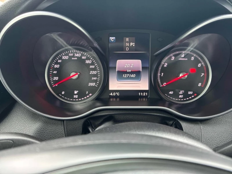 Mercedes-Benz C 300 * CARFAX * БЕЗ ПЪРВОНАЧАЛНА ВНОСКА, снимка 8 - Автомобили и джипове - 52888895