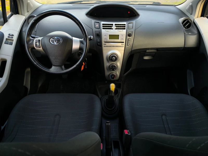 Toyota Yaris -1.4D4D-90кс-КЛИМАТИК-, снимка 13 - Автомобили и джипове - 53455806