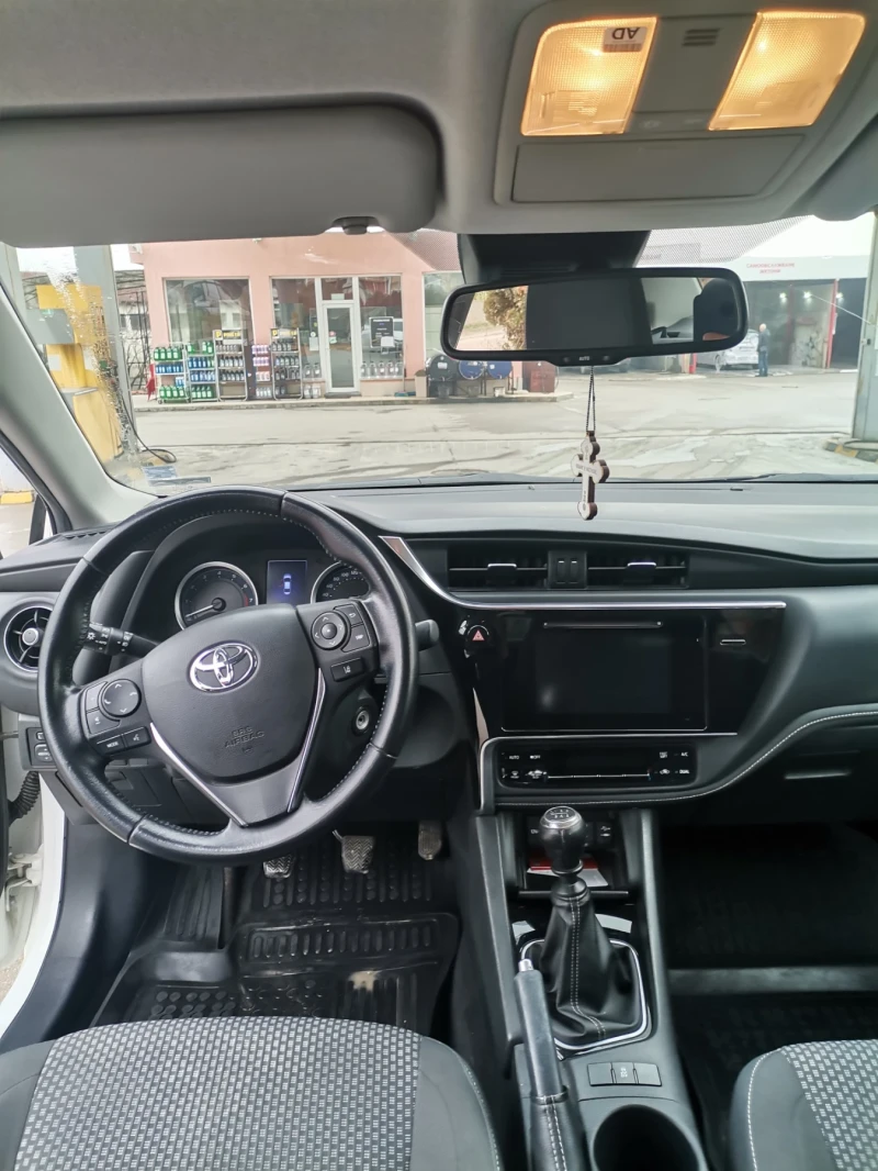 Toyota Corolla, снимка 5 - Автомобили и джипове - 53555997