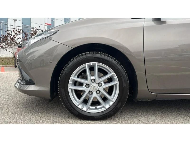 Toyota Auris AURIS HB 1.6P CVT EXECUTIVE, снимка 16 - Автомобили и джипове - 53902857