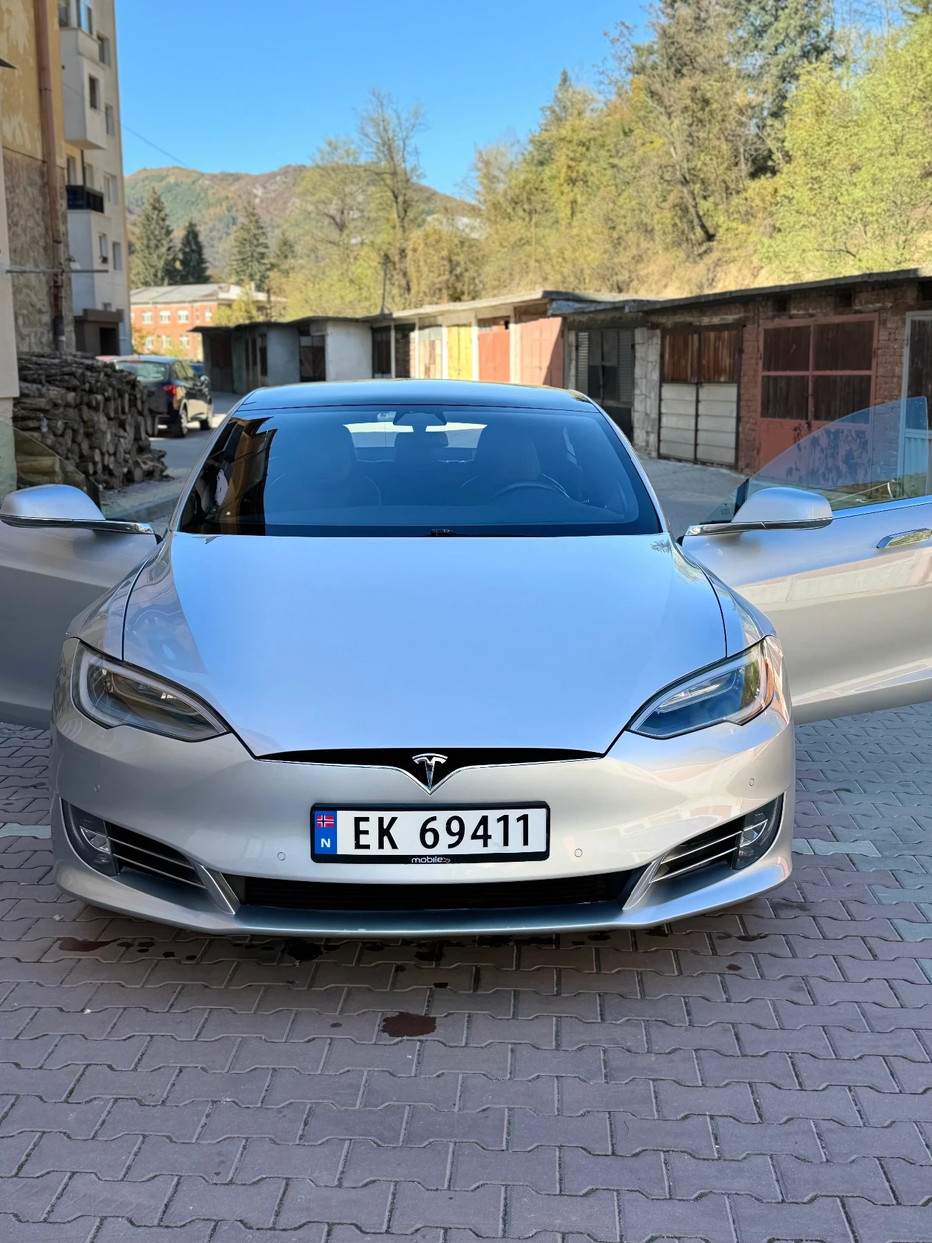 Tesla Model S  - изображение 7