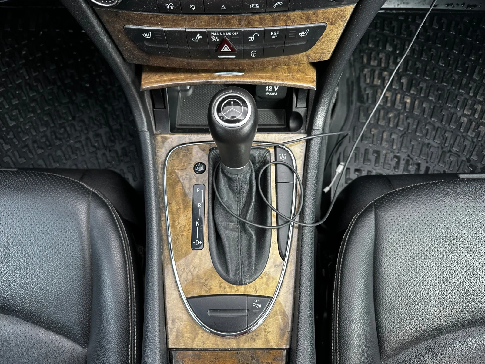 Mercedes-Benz E 320  - изображение 8