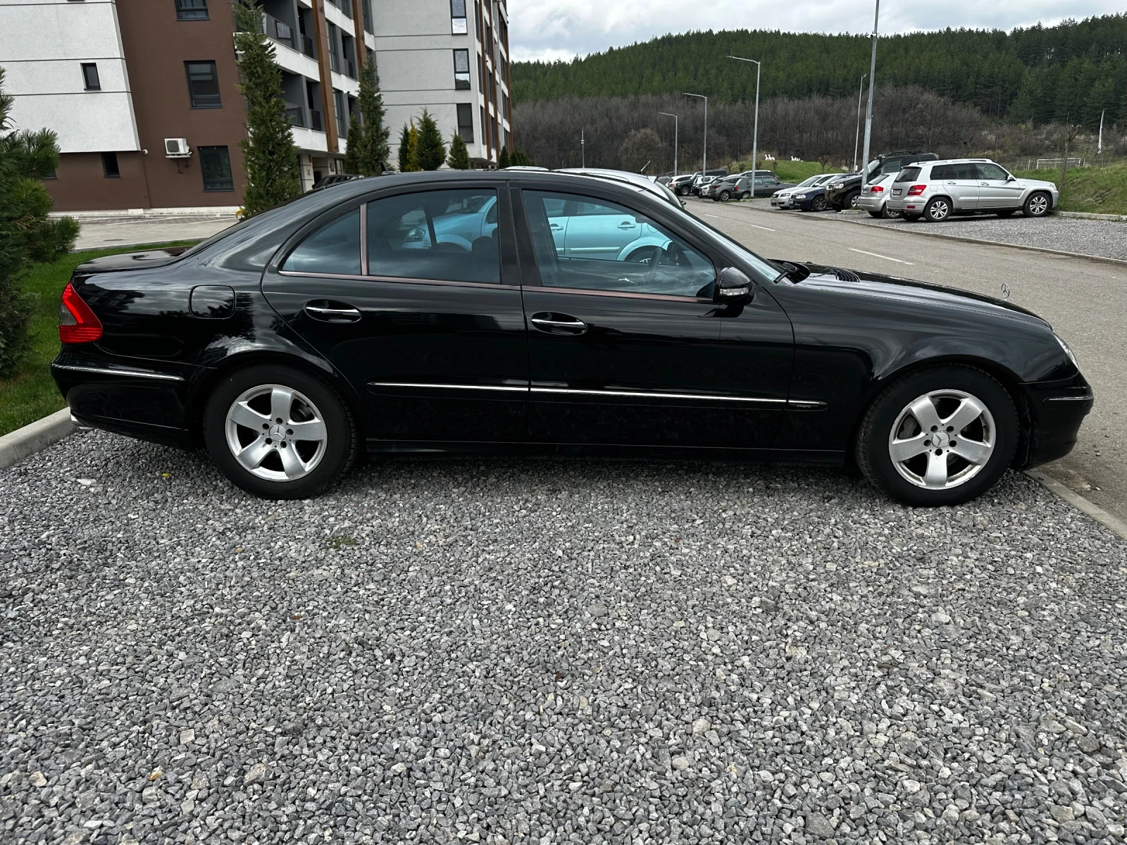 Mercedes-Benz E 320  - изображение 4