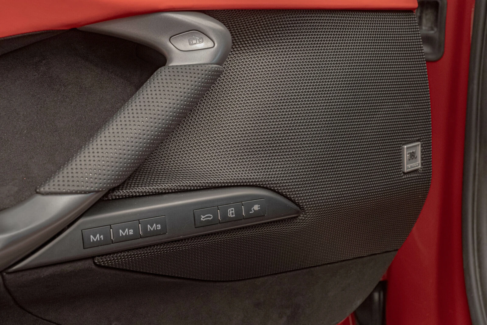 Ferrari 296GTB Carbon packet/JBL/Lift/Камера/Керамика - изображение 7