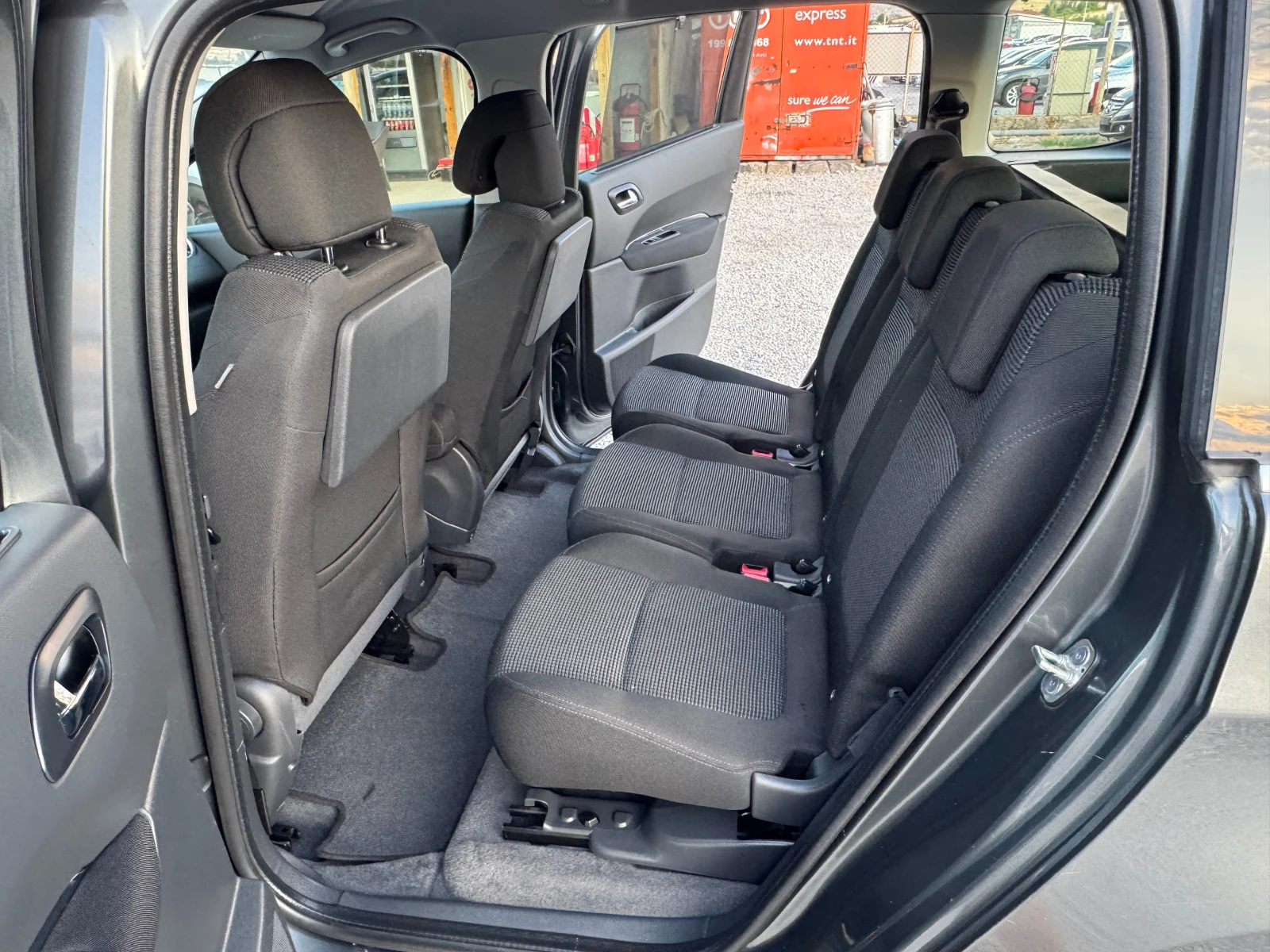 Peugeot 5008 1.6 Hdi 112к.с. Автоматик - изображение 8
